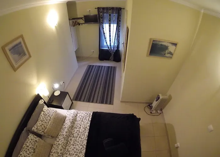 Surf 1 Guest house Peniche