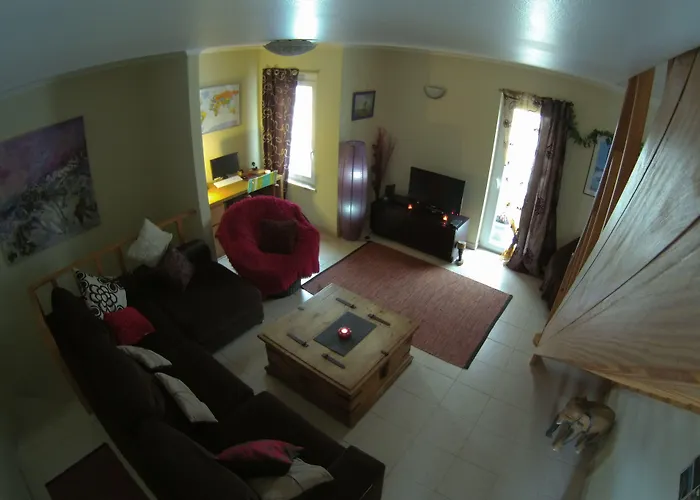 Surf 1 Guest house 2*