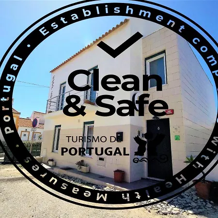 Casa de hóspedes Surf 1 2*