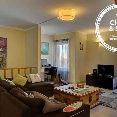 Surf 1 Casa de hóspedes Peniche