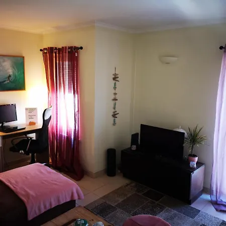 Surf 1 Casa de hóspedes 2*