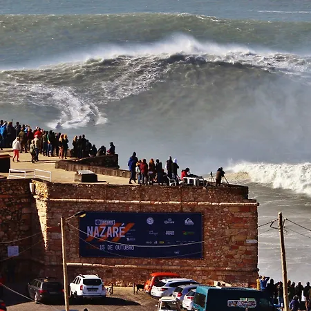 Surf 1 Casa de hóspedes Peniche